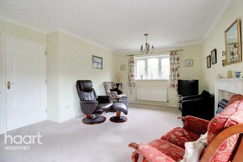 2 bedroom apartment for sale, Kings Acre Fields Park Road, Newport