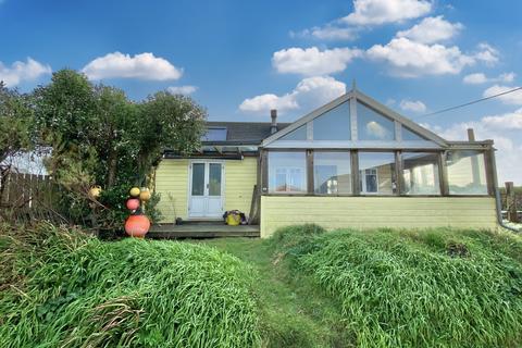 2 bedroom bungalow for sale - Gwithian Towans, TR27 5BU