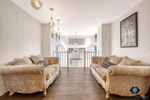 Warlies Lodge Horseshoe Hill, Waltham Abbey, EN9 3SL