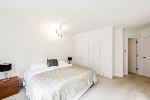 3 bedroom apartment to rent, Weymouth Street, Marylebone W1W