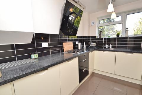 3 bedroom flat for sale, Evening Hill