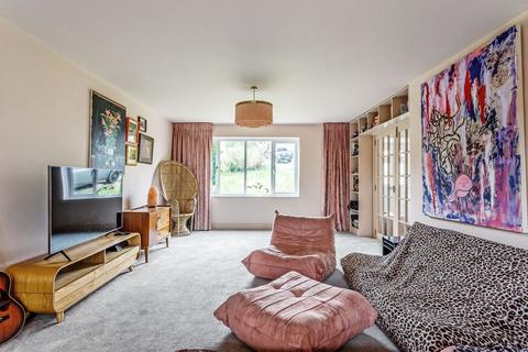 4 Broad Oak Close, Tunbridge Wells, TN2 5UF