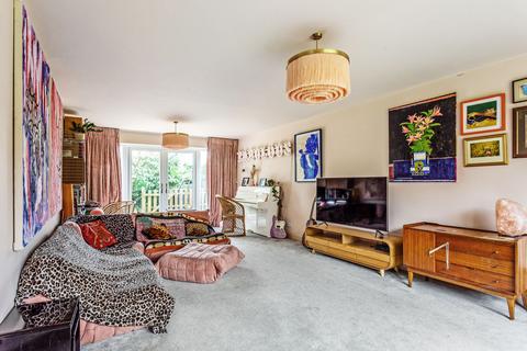 4 Broad Oak Close, Tunbridge Wells, TN2 5UF