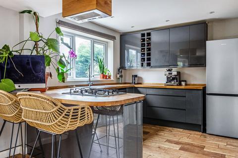 4 Broad Oak Close, Tunbridge Wells, TN2 5UF