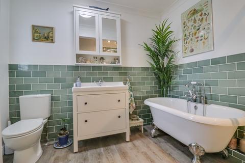 undefined, Lyndock Place, Woolston