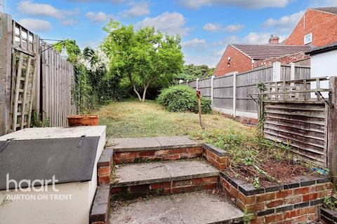 2 bedroom terraced house for sale, Midland Road, Swadlincote