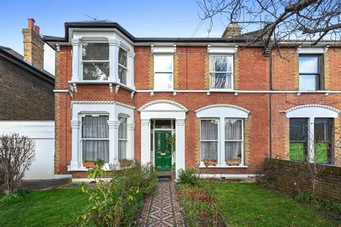 139 Windsor Road, London, E7 0RA