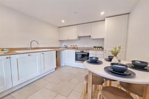 2 bedroom semi-detached house for sale, Bridport Town Centre