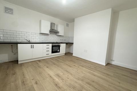 1 bedroom terraced house to rent, Charlton Road, Leeds, West Yorkshire