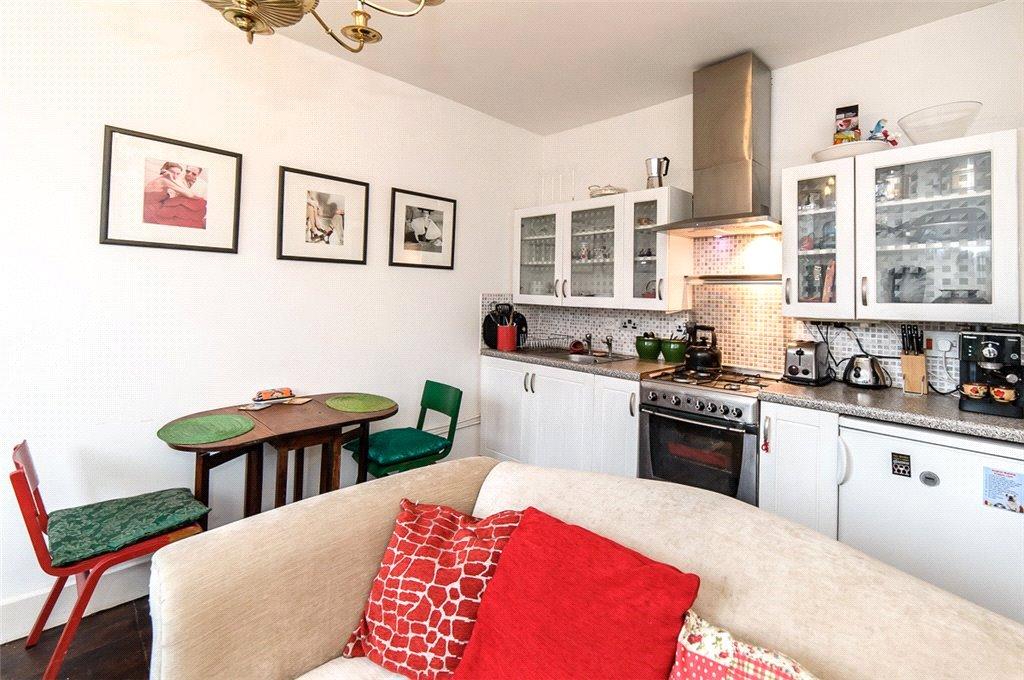 Kitchen/Reception