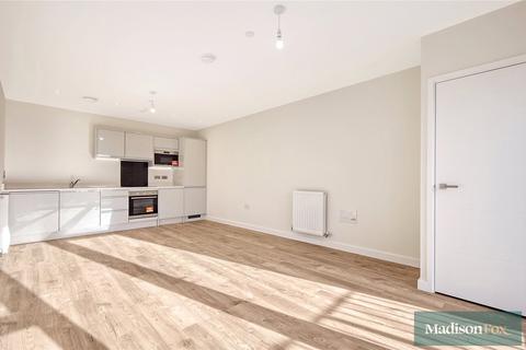1 bedroom apartment to rent, Luctons Close, Essex IG10
