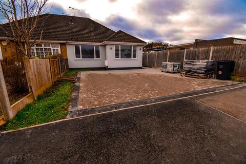 2 bedroom bungalow for sale, Bruce Grove, Shotgate, Wickford