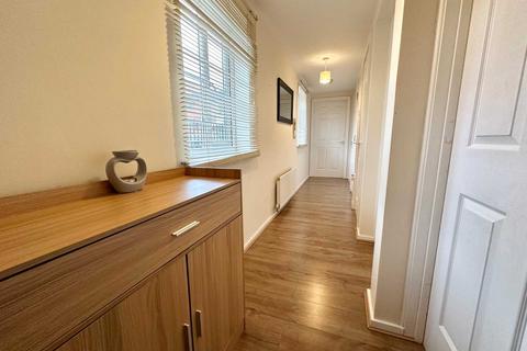 2 bedroom flat for sale, Kiln Way, Dunstable LU5
