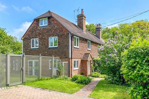 4 bedroom end of terrace house for sale, Sheepstreet Lane, Etchingham