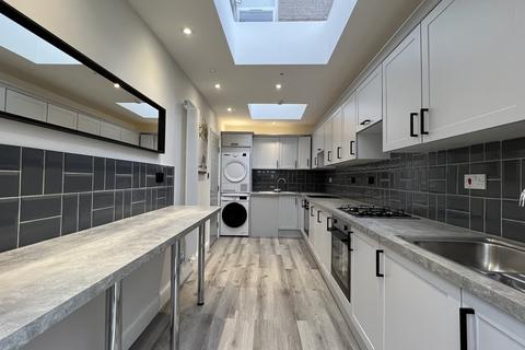 undefined, Stockwood Crescent, Room 5, Luton, Bedfordshire