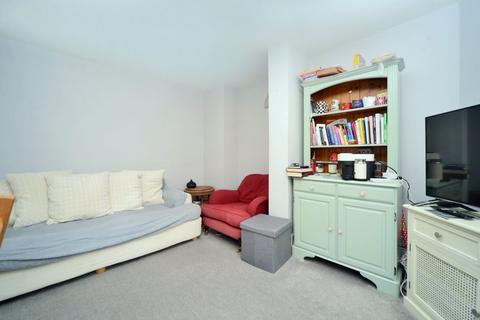 2 bedroom apartment to rent - Kingston Hill, Kingston upon Thames KT2