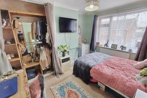 3 bedroom semi-detached house for sale, Glencoe Road, Parkstone, Poole, Dorset, BH12