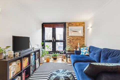 1 bedroom flat for sale, Sanctuary Court, Reardon Path, Wapping, London, E1W