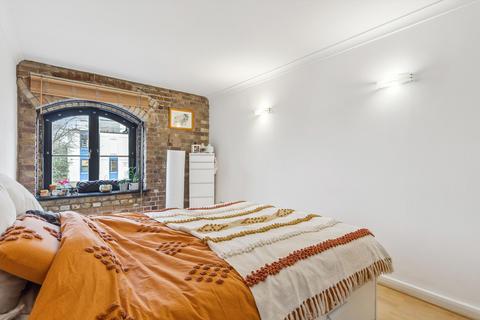 1 bedroom flat for sale, Sanctuary Court, Reardon Path, Wapping, London, E1W