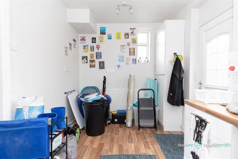41 Southey Drive, Sheffield, S5 7NS