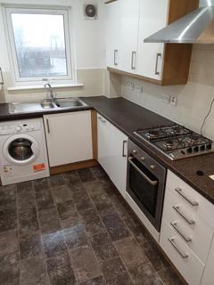 2 bedroom flat to rent, Possil Road, Possil Park, Glasgow, G4