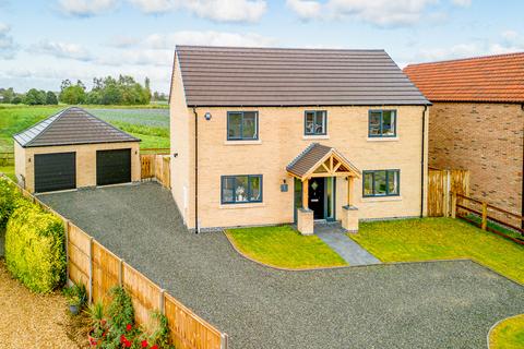 4 bedroom detached house for sale, Puttock Gate, Fosdyke, PE20