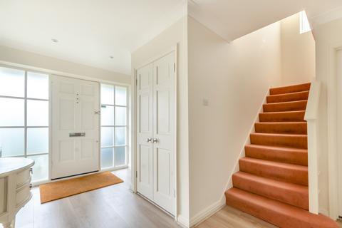 11 Deep Acres, Amersham, HP6 5NX