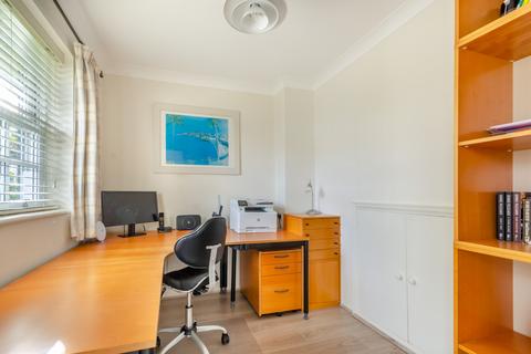 11 Deep Acres, Amersham, HP6 5NX