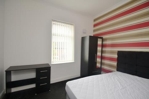 5 bedroom terraced house to rent - Eades Street, Salford M6