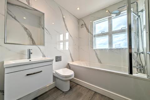 1 bedroom apartment to rent - Kingston Road, London