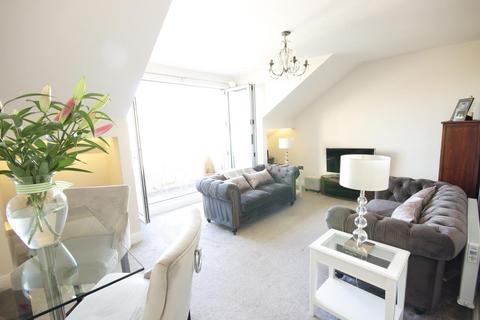 2 bedroom apartment for sale - Victoria Road, Stray Towers, HG2