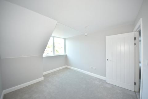 3 bedroom penthouse for sale - Wycombe Lane, Wooburn Green, High Wycombe, HP10