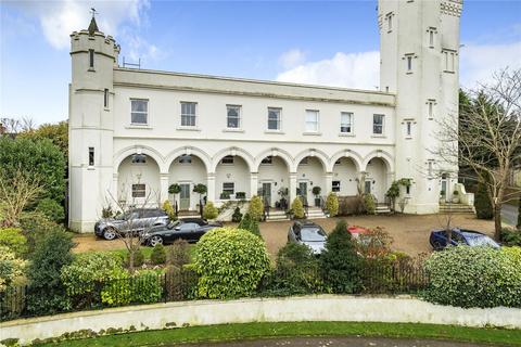 4 bedroom terraced house for sale, Ruxley Towers, Ruxley Ridge, Claygate, KT10