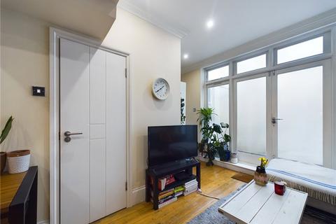 2 bedroom apartment for sale, Hornsey Road, Hornsey, London