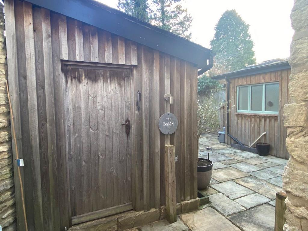 Storage barn
