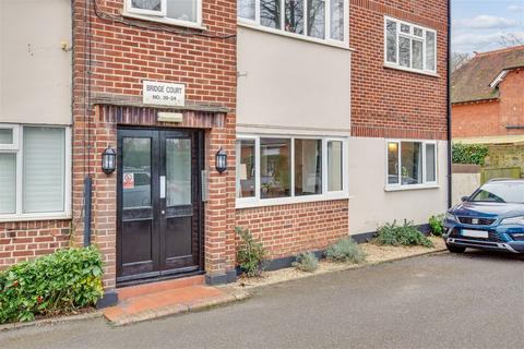 Flat 20, Bridge Court Bath Road, Taplow, Maidenhead, SL6 0AS