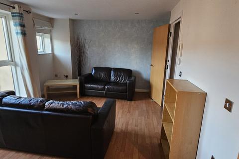 2 bedroom duplex to rent, Curzon Place, Gateshead NE8