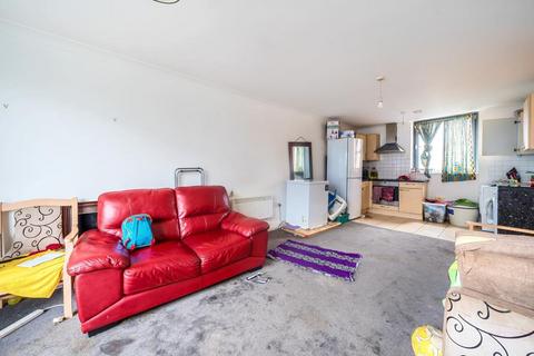 2 bedroom flat for sale, Bath Road,  Slough,  SL1