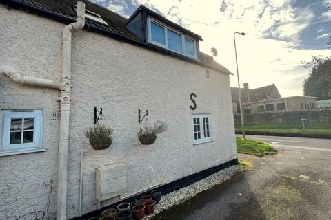3 bedroom terraced house for sale, Lechlade Road, Faringdon, Oxfordshire, SN7