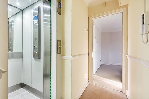 50 Albemarle Park, Beckenham, BR3 5XG