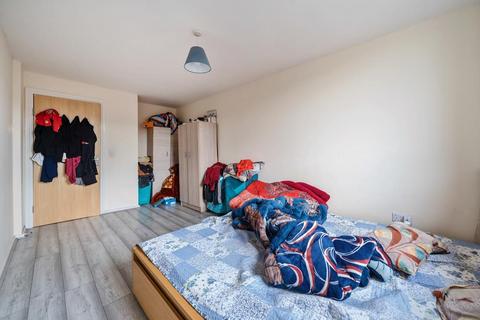 2 bedroom flat for sale, Bath Road,  Slough,  SL1