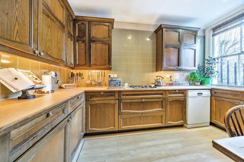 3 Queens Road, Beckenham, BR3 4JN