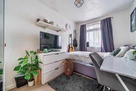 8 Taunton Close, Bexleyheath, DA7 6NN