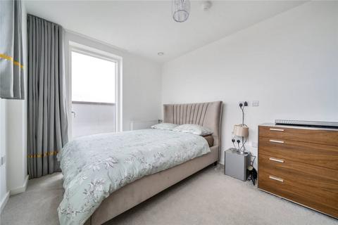 2 bedroom apartment for sale, Regal Walk, Bexleyheath, Kent