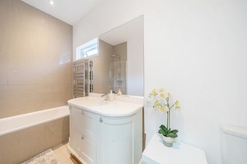 5 bedroom terraced house for sale, Sundorne Road, London