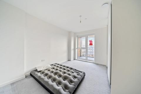 3 bedroom apartment for sale, Bowen Drive, London