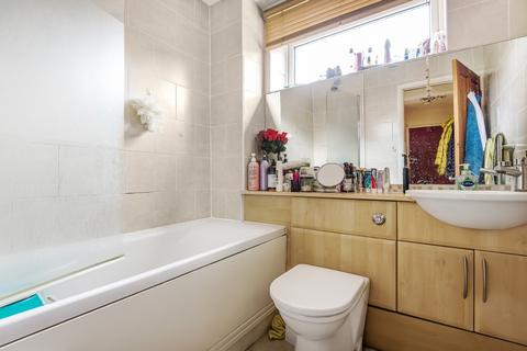 44 Allison Close, London, SE10 8AZ
