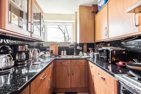 44 Allison Close, London, SE10 8AZ