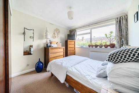 2 bedroom apartment for sale, Dacre Place, London