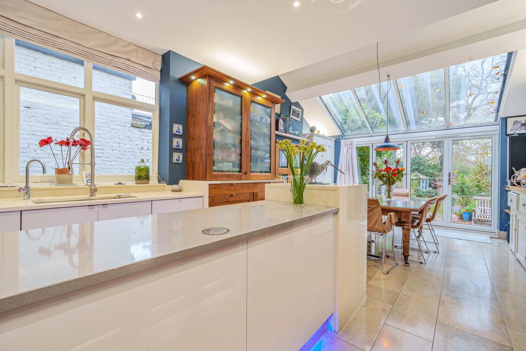 Kitchen to dining